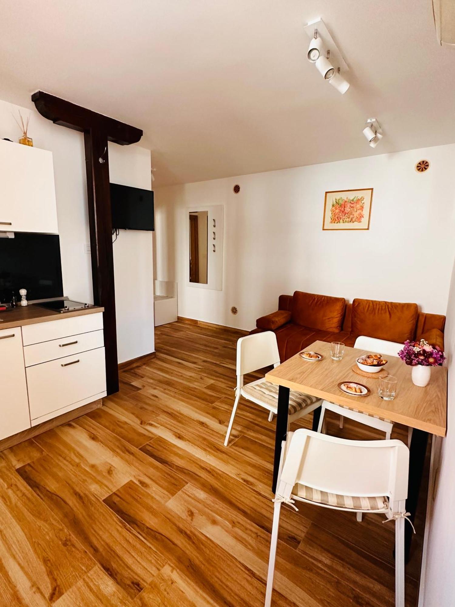 Lux Apartments In Downtown Pula Luaran gambar
